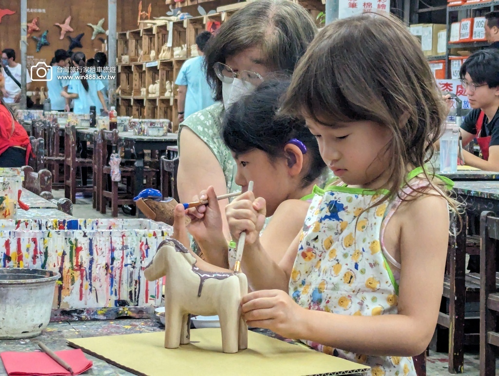 2024 0614 D7 台中-鴨箱寶彩繪-野柳地質公園。