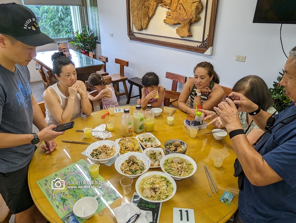 2024 0614 D7 台中-鴨箱寶彩繪-野柳地質公園。