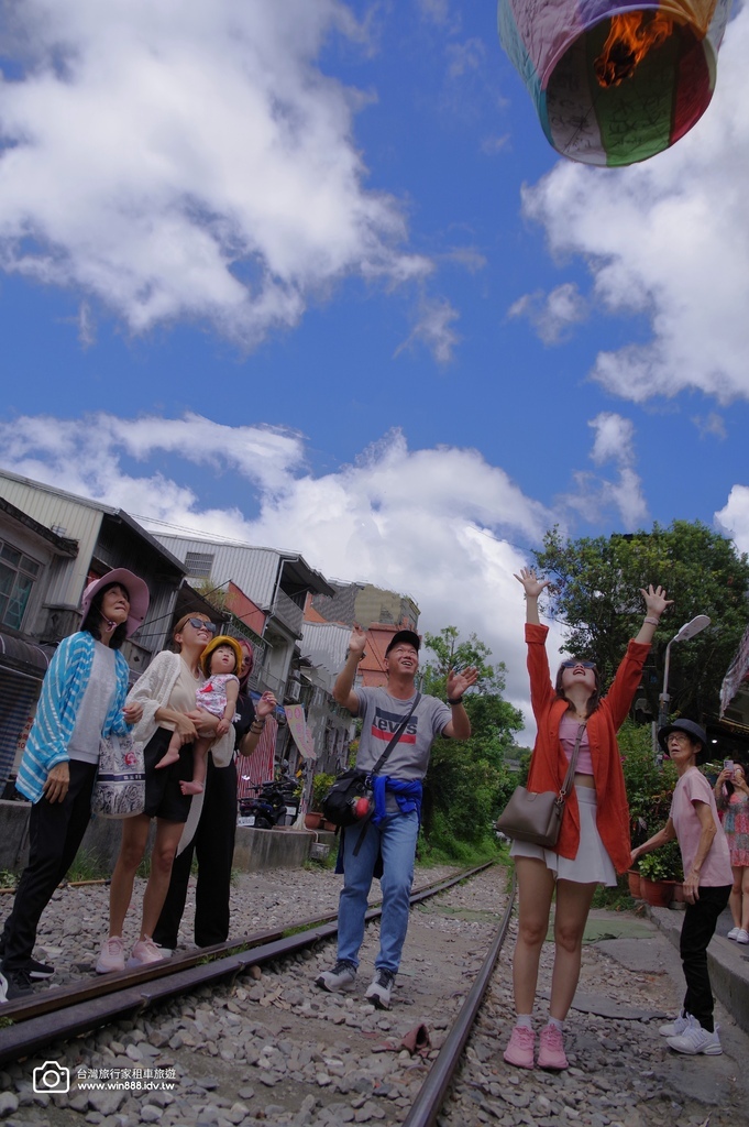 2024 0905 九份，十分旅遊，搭機回家。