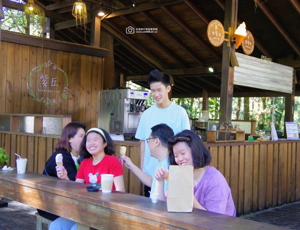 2024 1212 歡迎劉先生全家福台中包車旅遊。