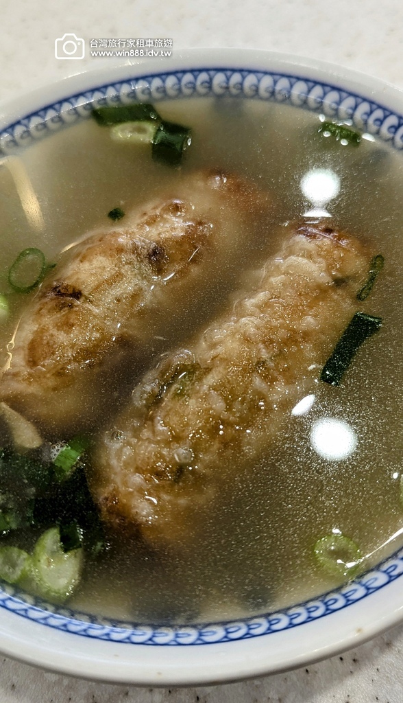 今天介紹一家一中商圈營業60年傳三代傳統台灣味滷肉飯，麵店。