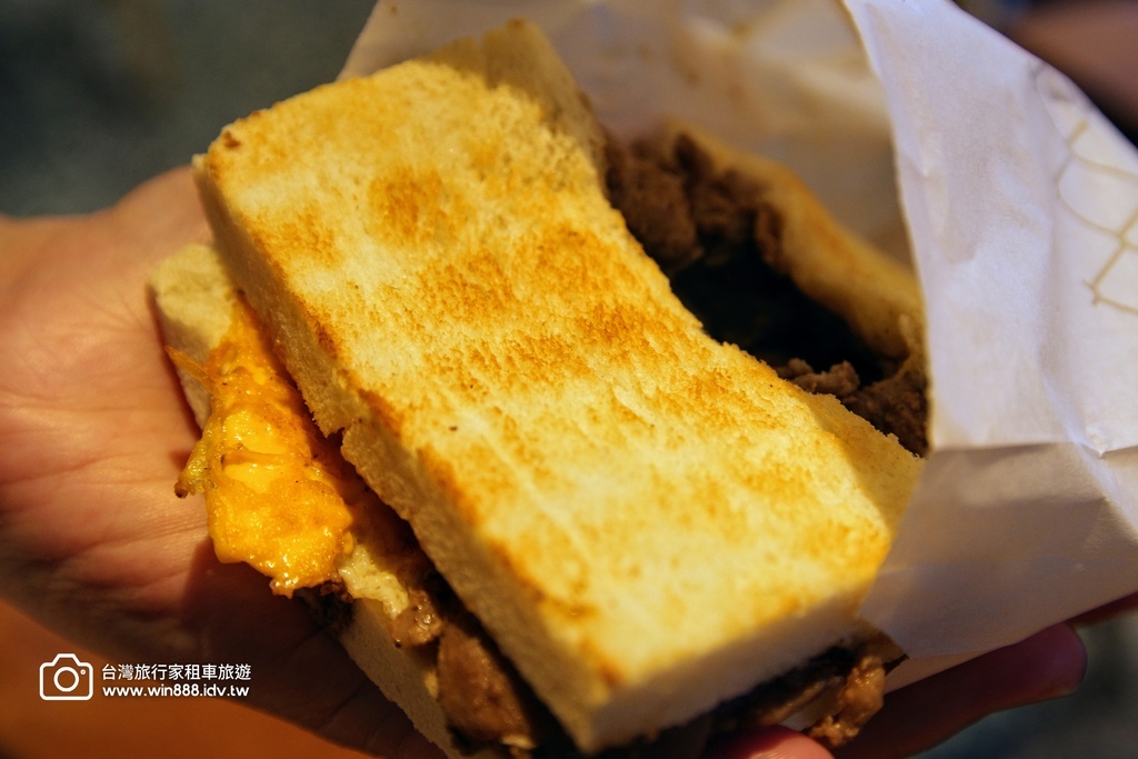 2025 0412 台中早點,碳烤吐司里肌肉。 芋泥沙拉 2025 0412 台中早點,碳烤吐司里肌肉。 芋泥沙拉