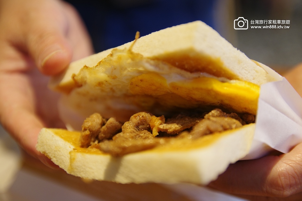 2025 0412 台中早點,碳烤吐司里肌肉。 芋泥沙拉 2025 0412 台中早點,碳烤吐司里肌肉。 芋泥沙拉