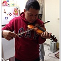 1030311~成成Duck班練習小提琴(6Y5M)