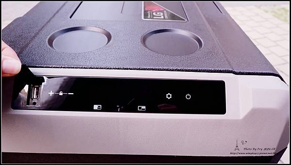 031630.jpg 031630.jpg