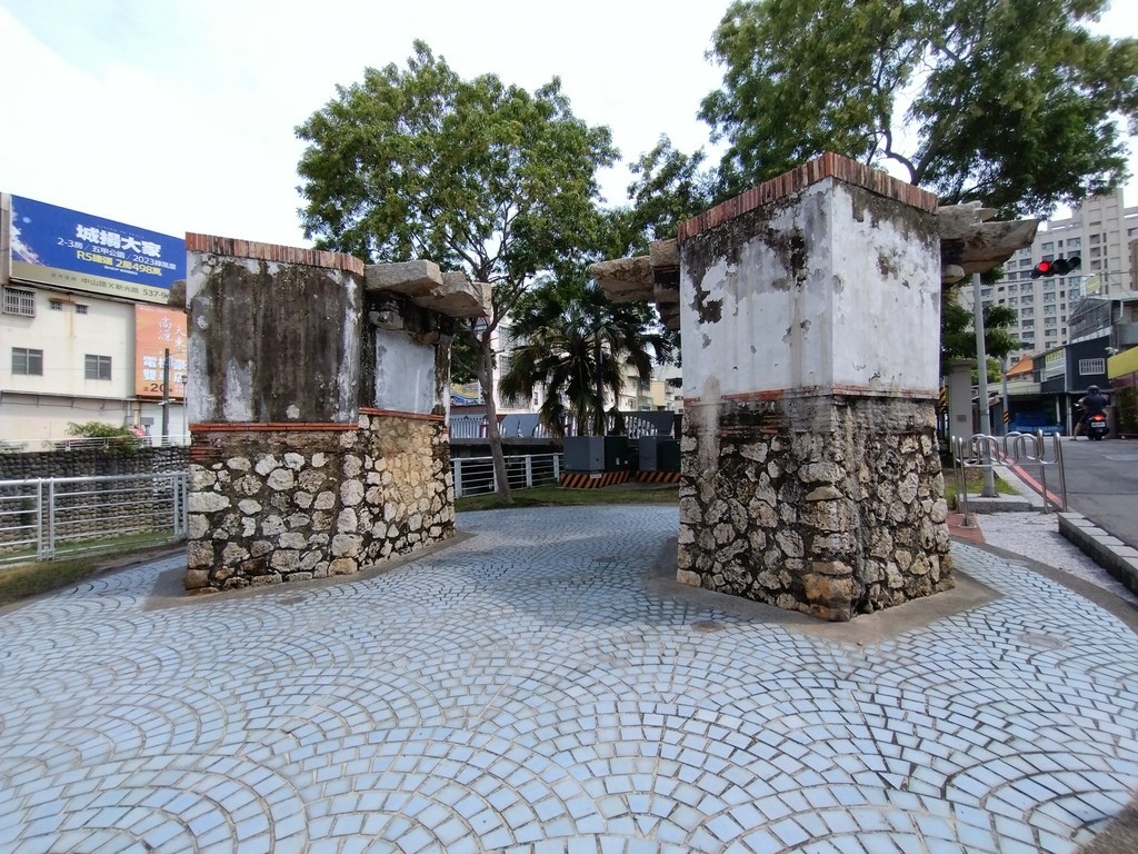 鳳山和左營的單車漫遊