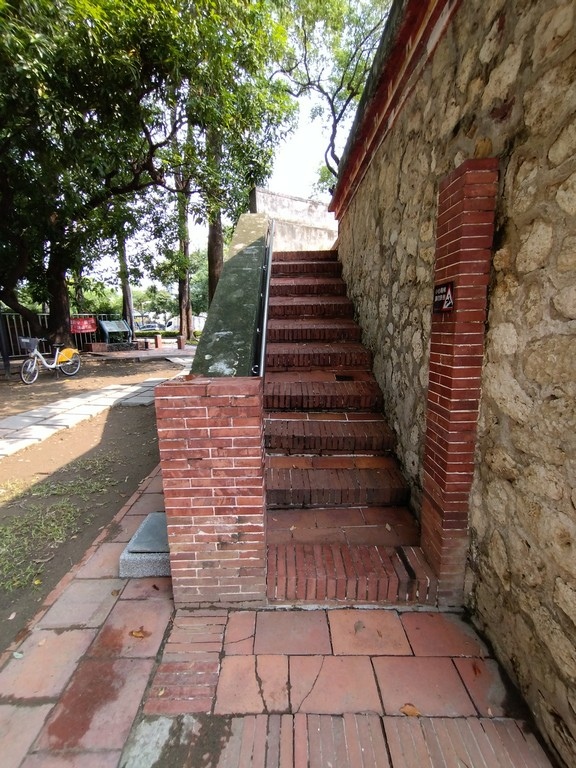 鳳山和左營的單車漫遊