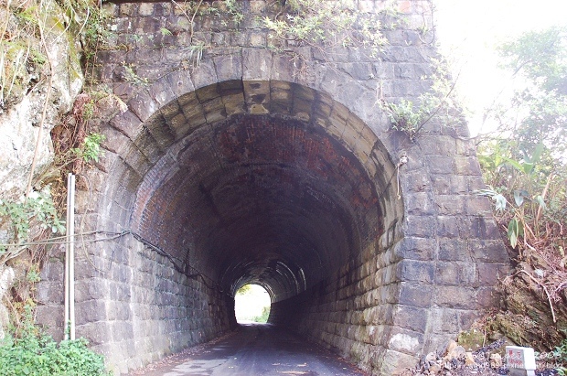 侯硐宜蘭縣鐵路舊隧道遺址05.jpg