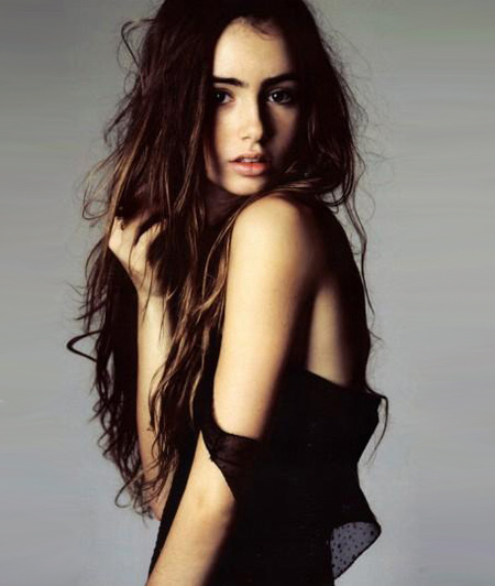 Lily Collins.jpg