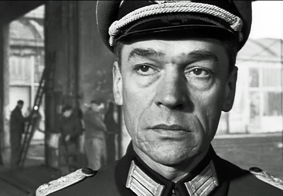 戰鬥列車 Paul Scofield