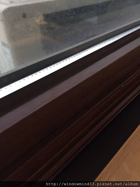 複層玻璃隔熱條.jpg