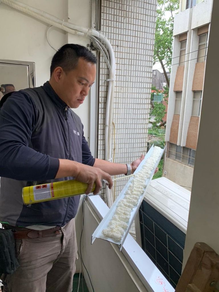 採用乾式包框工法時，包框料是否應填打發泡劑？－名匠鋁窗工藝｜痞客邦