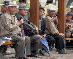 「korean elderly」的圖片搜尋結果