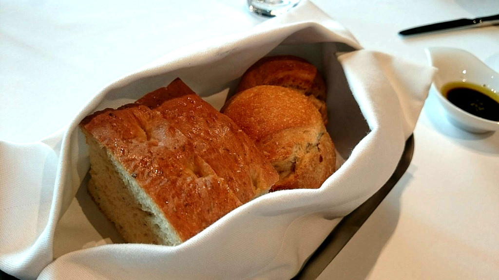 之間 In Between 餐包