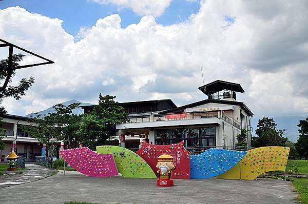台東 池上 大池豆皮店 金色豐收館 池上花海 台東縣客家文化園區 韓特の遊樂園 痞客邦