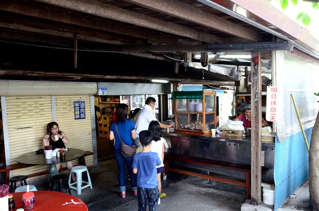 花蓮 榕樹下麵店