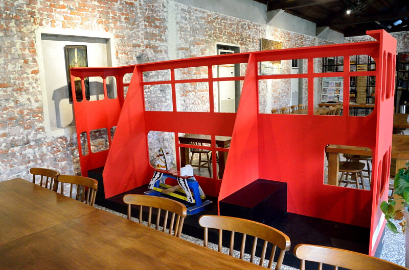 DSC_0533.JPG 宜蘭 冬山 屋頂庭園咖啡 座位區