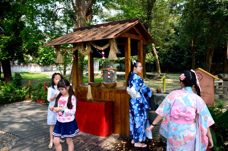 DSC_1569.JPG 鳥居Torii喫茶食堂,賽錢箱