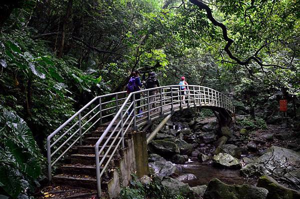 青山瀑布步道
