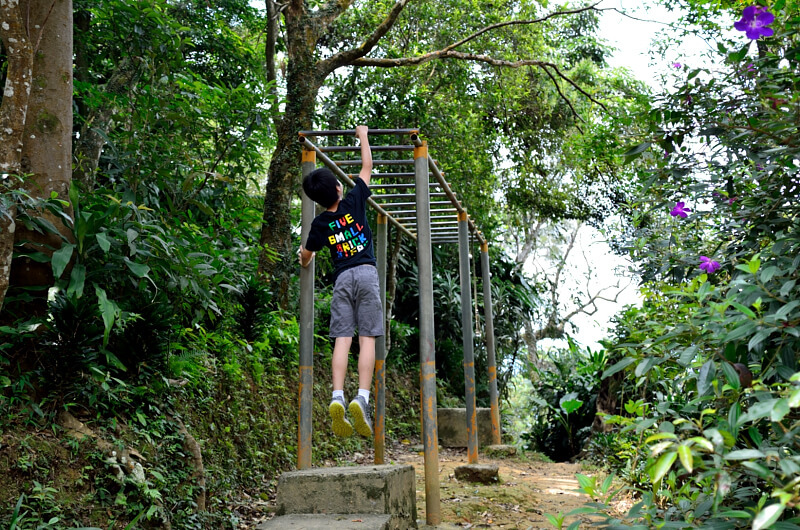 獅頭山登山步道 忘憂亭