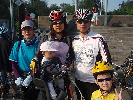 全家帶著一歲的小Baby來體驗全國自行車日