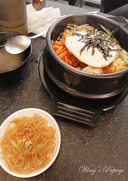 新北非傳統韓式料理，豆浦두포，豆腐鍋專賣店，小菜自助吧無限享