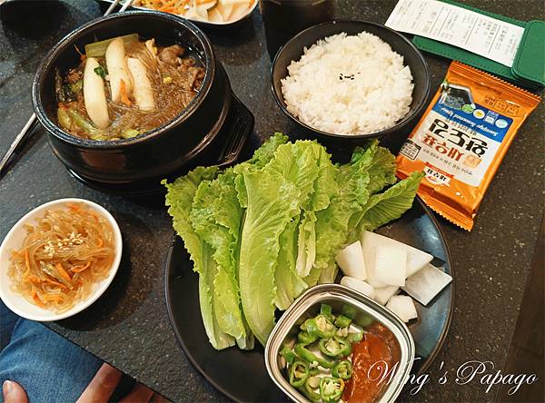 新北非傳統韓式料理，豆浦두포，豆腐鍋專賣店，小菜自助吧無限享