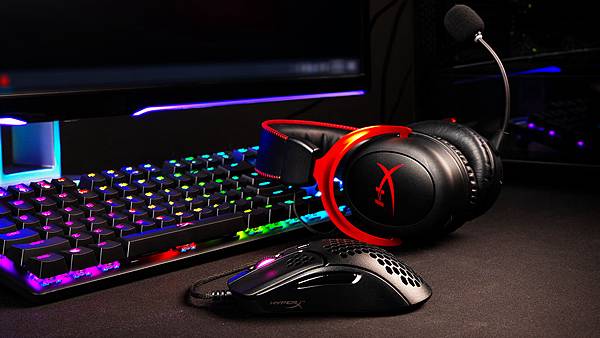 HyperX Cloud II.jpg HyperX Cloud II.jpg