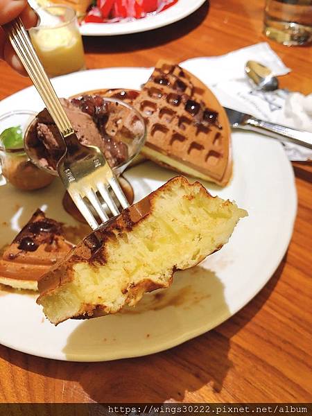 [食記] 台北中山 米朗琪咖啡館 鬆餅下午茶