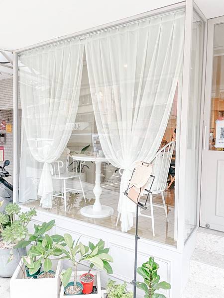 [食記] 台北大安 Soloist! Cafe．韓系咖啡廳