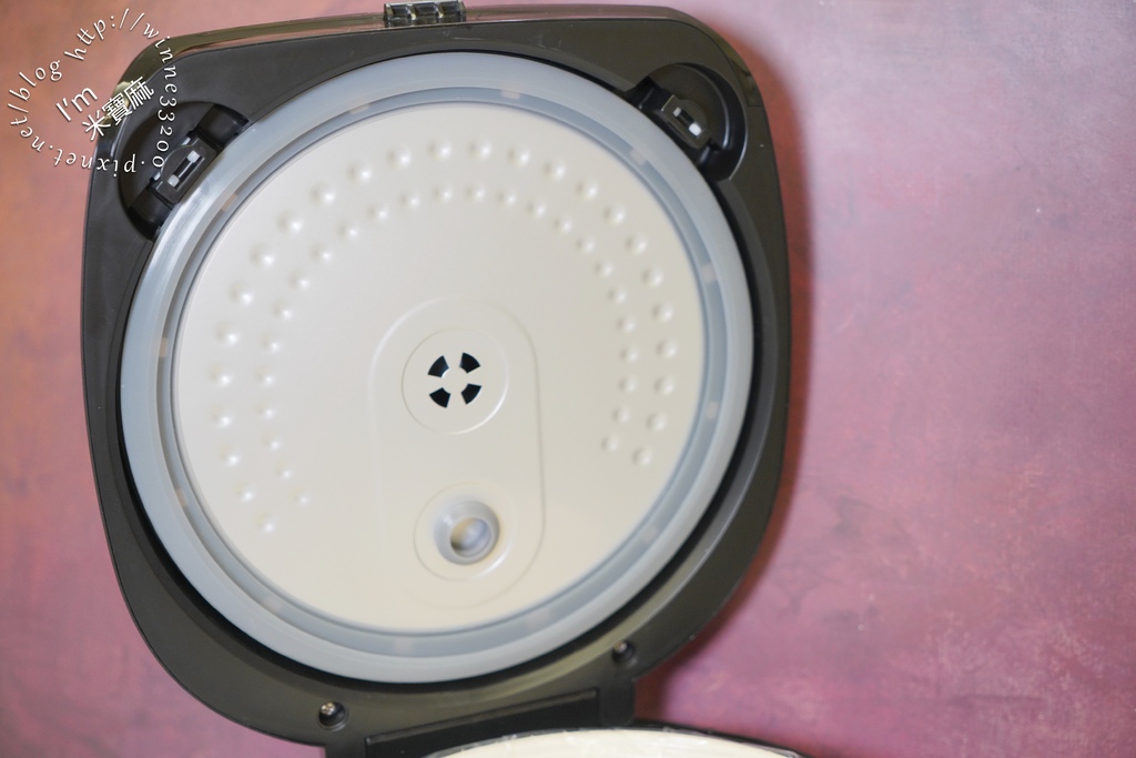 SANSUI山水智能萬用鍋SRC-H58┃一機完勝十大廚電。雙重溫控、均勻加熱。SGS檢驗合格。還可以當舒肥機 SANSUI山水智能萬用鍋SRC-H58