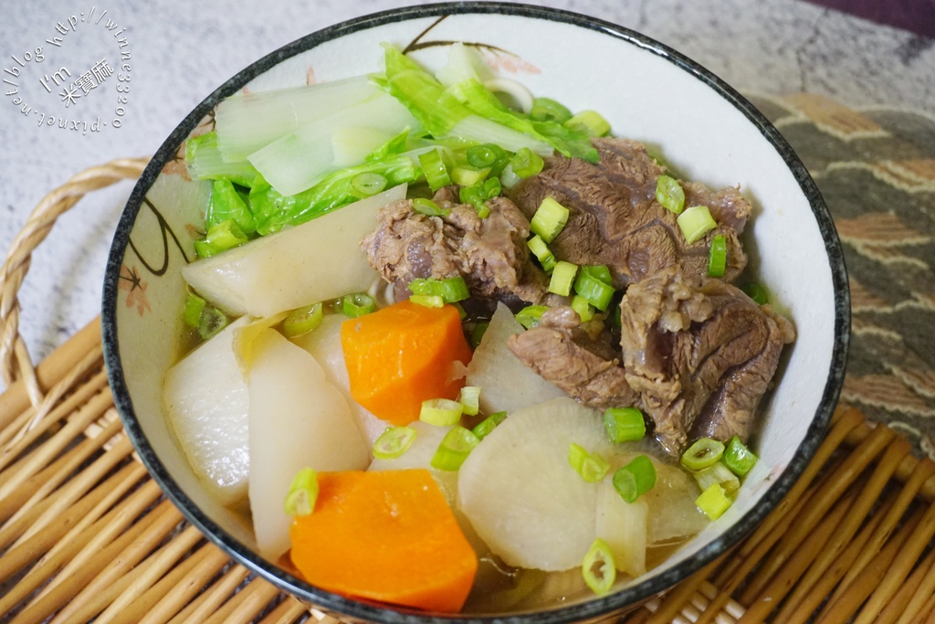 SANSUI山水智能萬用鍋SRC-H58┃一機完勝十大廚電。雙重溫控、均勻加熱。SGS檢驗合格。還可以當舒肥機 SANSUI山水智能萬用鍋SRC-H58