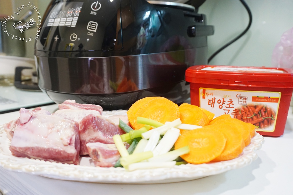 SANSUI山水智能萬用鍋SRC-H58┃一機完勝十大廚電。雙重溫控、均勻加熱。SGS檢驗合格。還可以當舒肥機 SANSUI山水智能萬用鍋SRC-H58