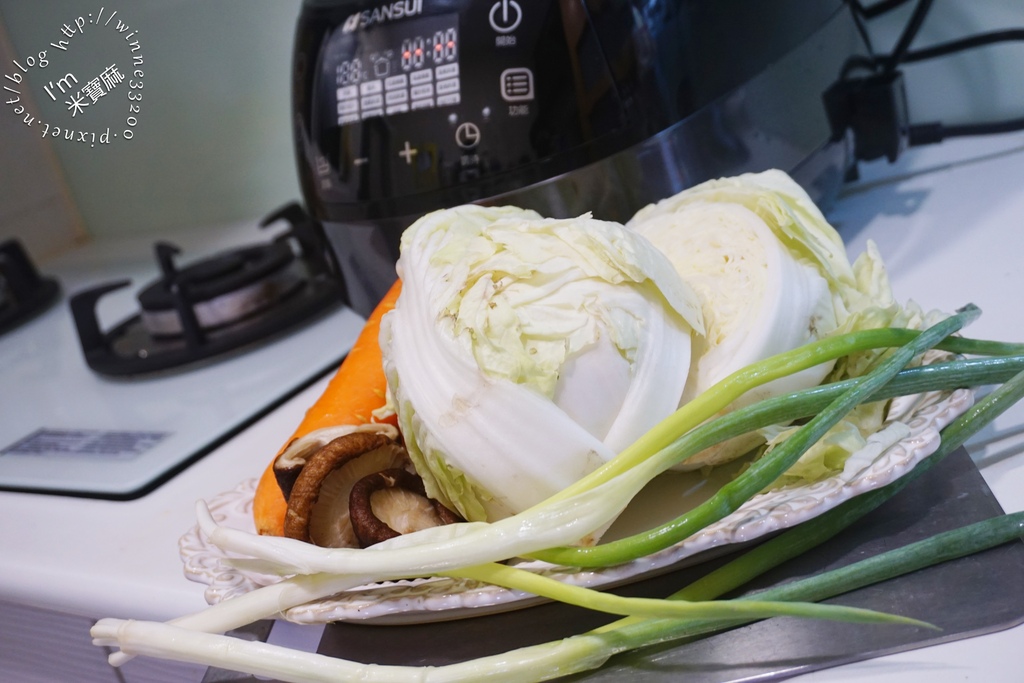 SANSUI山水智能萬用鍋SRC-H58┃一機完勝十大廚電。雙重溫控、均勻加熱。SGS檢驗合格。還可以當舒肥機 SANSUI山水智能萬用鍋SRC-H58