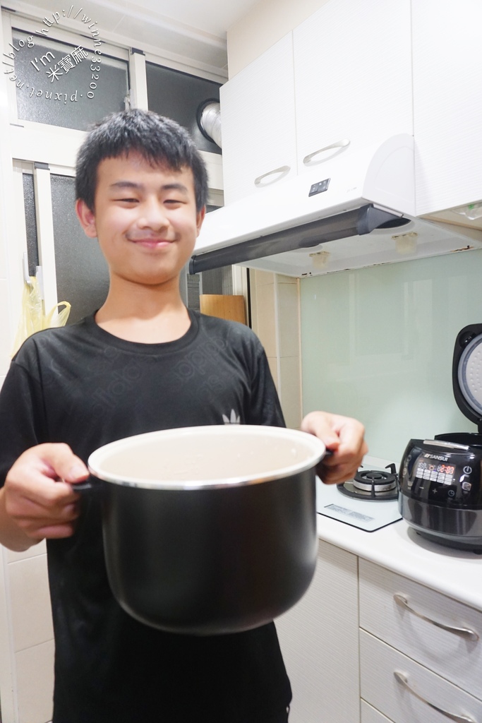 SANSUI山水智能萬用鍋SRC-H58┃一機完勝十大廚電。雙重溫控、均勻加熱。SGS檢驗合格。還可以當舒肥機 SANSUI山水智能萬用鍋SRC-H58