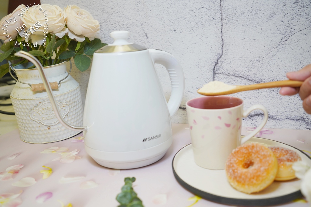 SANSUI山水 電子溫控手沖細口壺SWB-29N┃英國Strix溫控器。穩控注水。即時溫度顯示,滿足各種沖泡需求 SWB-29N 電子溫控手沖細口壺