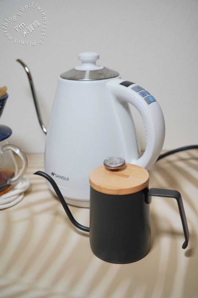 SANSUI山水 電子溫控手沖細口壺SWB-29N┃英國Strix溫控器。穩控注水。即時溫度顯示,滿足各種沖泡需求 SWB-29N 電子溫控手沖細口壺