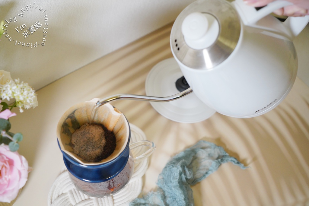 SANSUI山水 電子溫控手沖細口壺SWB-29N┃英國Strix溫控器。穩控注水。即時溫度顯示,滿足各種沖泡需求 SWB-29N 電子溫控手沖細口壺
