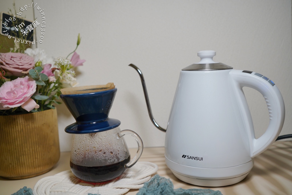 SANSUI山水 電子溫控手沖細口壺SWB-29N┃英國Strix溫控器。穩控注水。即時溫度顯示,滿足各種沖泡需求 SWB-29N 電子溫控手沖細口壺