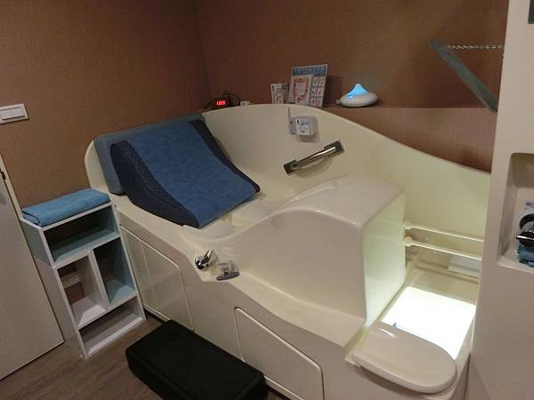 桃園水天使診所水療,水療,大腸水療,便秘,腹脹氣,桃園水天使診所