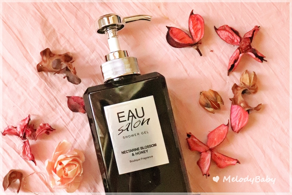 EAU salon (13).JPG