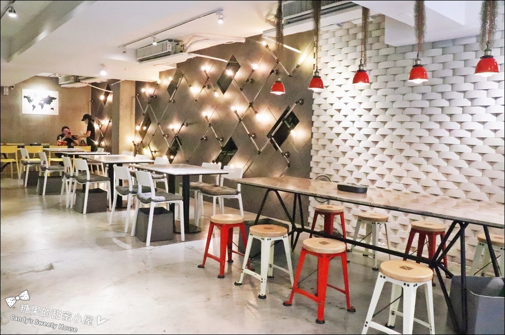 KATZ卡司复合式餐厅 (4).jpg