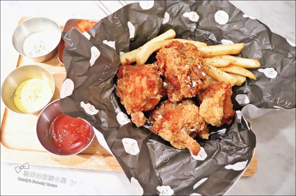 KATZ卡司复合式餐厅 (10).jpg
