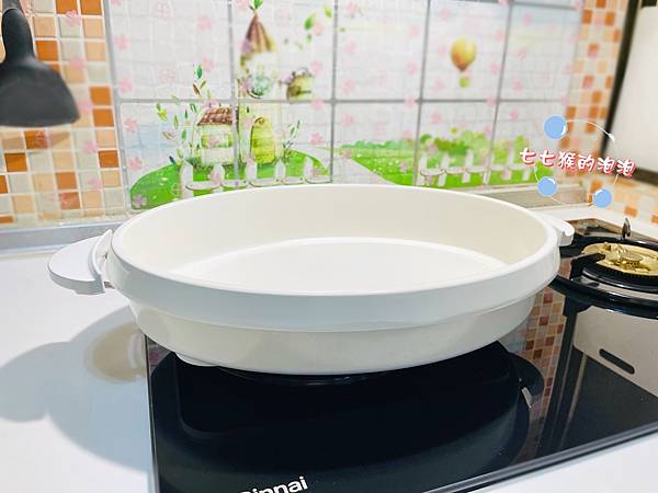 12電烤盤推薦。山水電烤盤。陶瓷不沾塗層深鍋。瓦斯爐加熱.JPG 12電烤盤推薦。山水電烤盤。陶瓷不沾塗層深鍋。瓦斯爐加熱.JPG