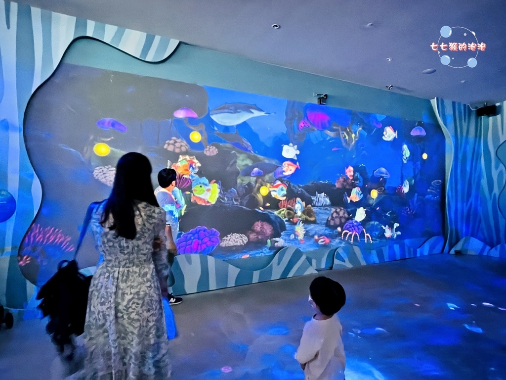 37基隆潮境智能海洋館.潮境公園.巨型水族缸.潮水彩繪.JPG