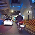 14-行車紀錄器推薦。PAPAGO! Moto 5 機車行車紀錄器。開箱實測-夜晚.jpg