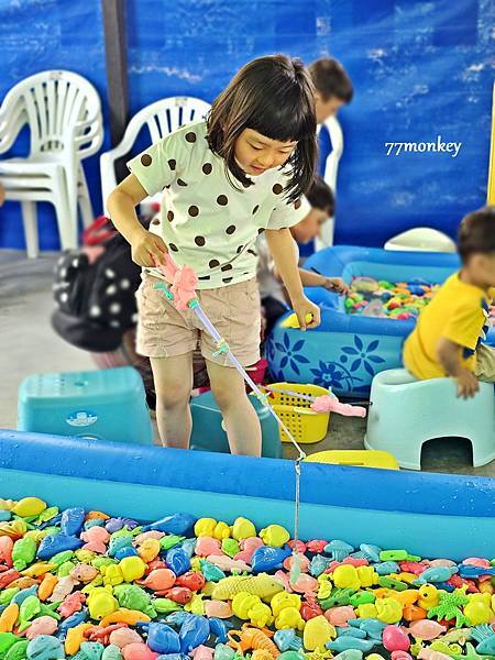 34長頸鹿休閒農場。彰化親子農場。彰化親子景點。彰化親子一日遊。玩沙。溜滑梯.jpg