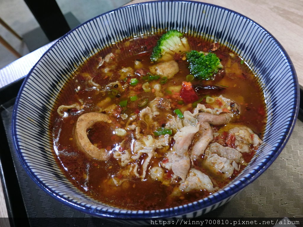 台北/中山 捷運松江南京站【台灣郎正宗牛肉麵】費時費工需熬煮 台北/中山 捷運松江南京站【台灣郎正宗牛肉麵】費時費工需熬煮