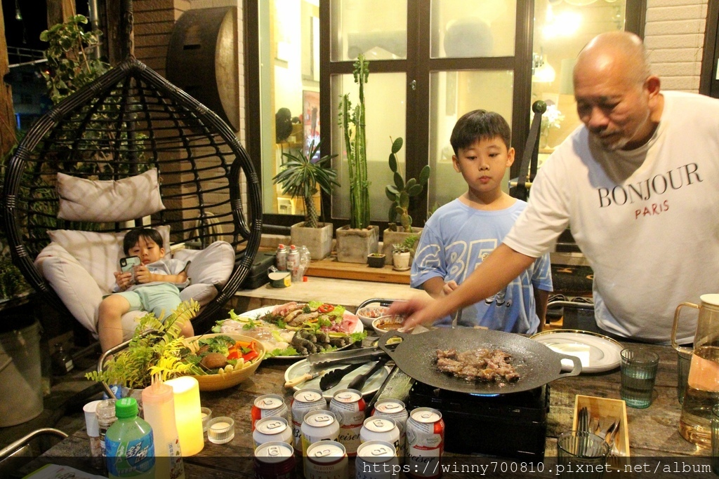 宜蘭頭城｜泗里沐行館x無菜單私房料理 鐵板燒DIY料理 舒適