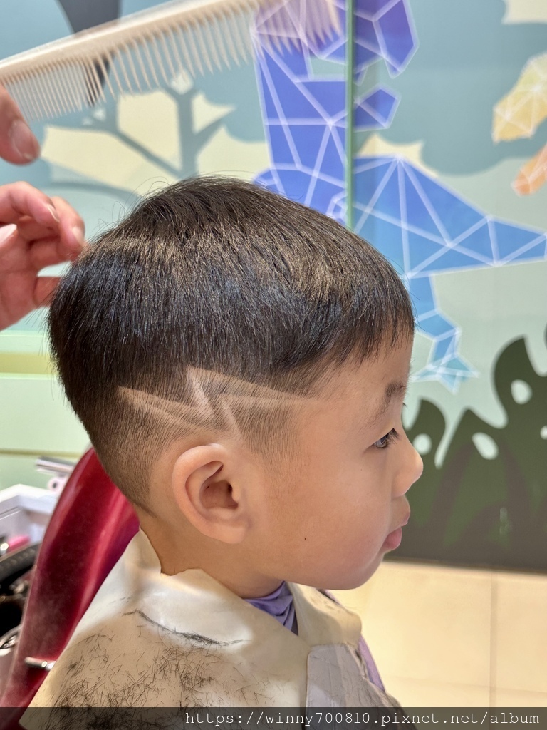 【台北天母兒童剪髮推薦】【裝潢可愛的兒童剪髮店】（兒童剪髮S